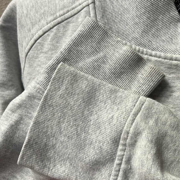 🍋Lululemon Grey Long-Sleeve, side Zip - Picture 4 of 13